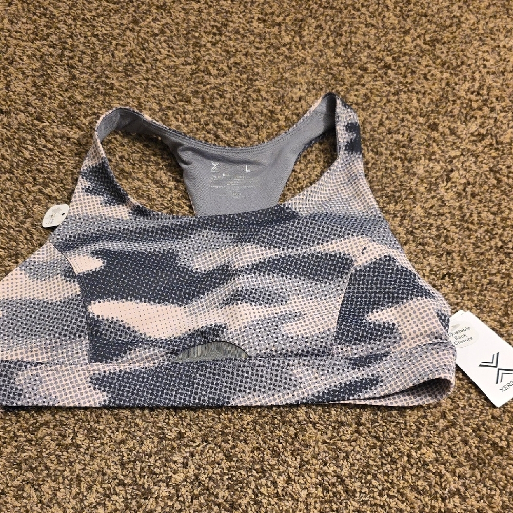 Stylish Camouflage Sports Bra